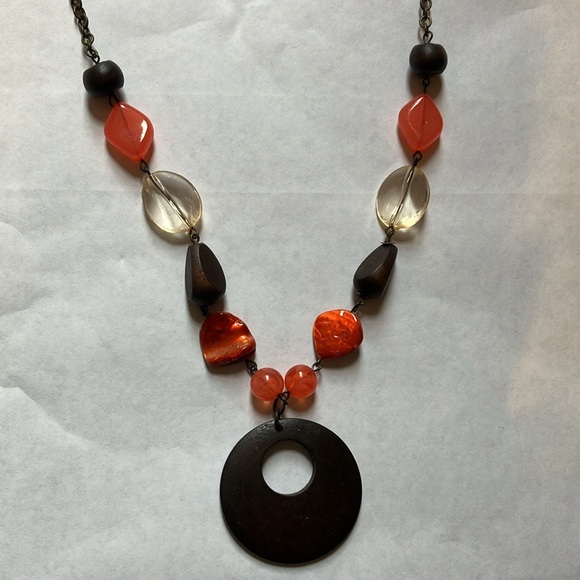 Coral Jewelry Lot - 3 Necklaces - Picture 7 of 13